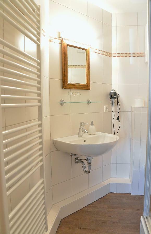 Gaestehaus Waldecker Boos Bagian luar foto